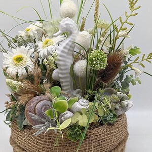 Table Arrangement Summer Arrangement Summer Decoration Seahorse Gerbera Snails Maritime White