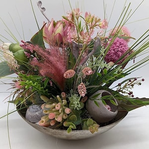 Table Arrangement Summer Arrangement Snail Allium Flowers Grass Pink Green