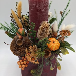 Herbstgesteck Kürbis Eichel Apfel orange