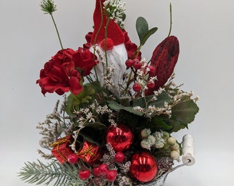 Christmas arrangement ball gift Santa Claus berries fir red