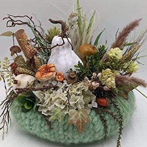Autumn arrangement autumn decoration pumpkin mushroom ivy succulent grasses mint white