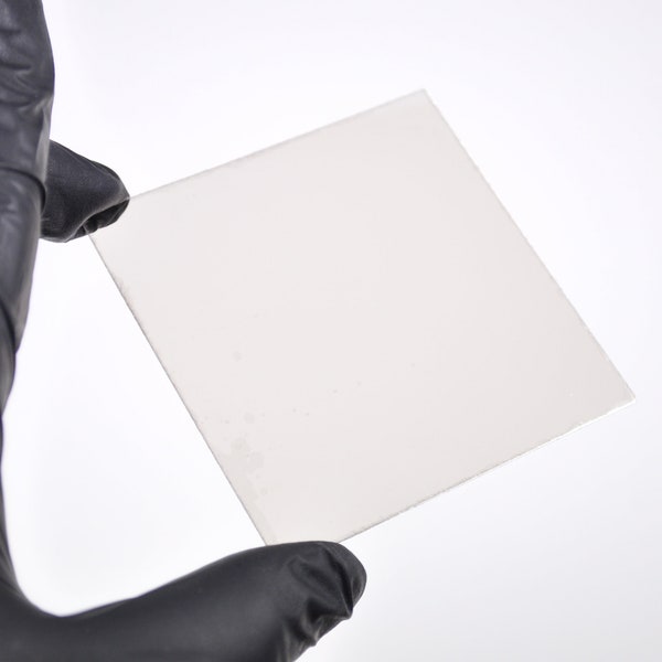 Plaque de mica naturel transparent 72 par 72mm épaisseur 0,2mm pour bois d'agar et encens