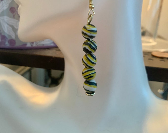 Black and Yellow Swirl beaded dangle earrings with black and yellow swirl beads
