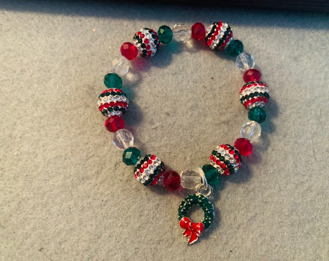 Christmas Wreath Beaded Stretch Bracelet