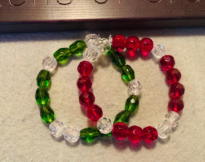 Red and Green Holiday Beaded Bracelet set of 2