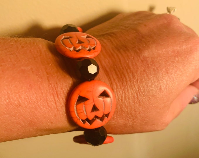 Halloween beaded pumpkins (large pumpkins) stretch bracelet