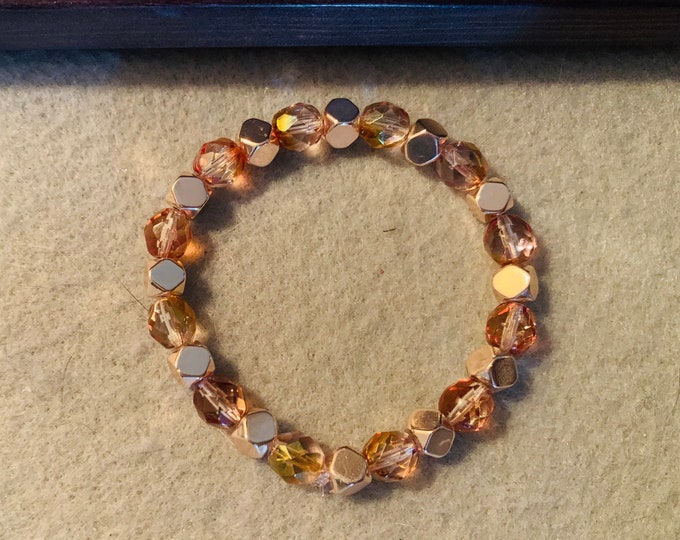 Rose Gold & Beige colored beaded stretch bracelet