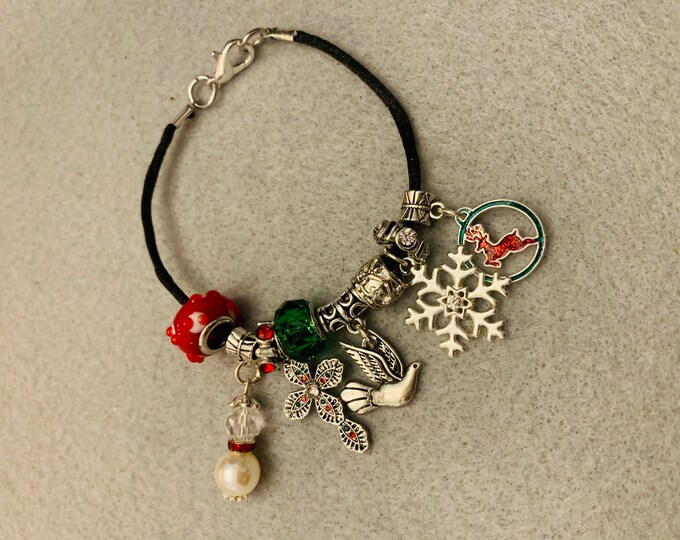 Christmas/Holiday Charm bracelet