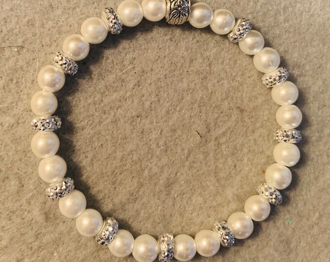 Beaded Stretch Bracelet with faux pearls 6 mm beads