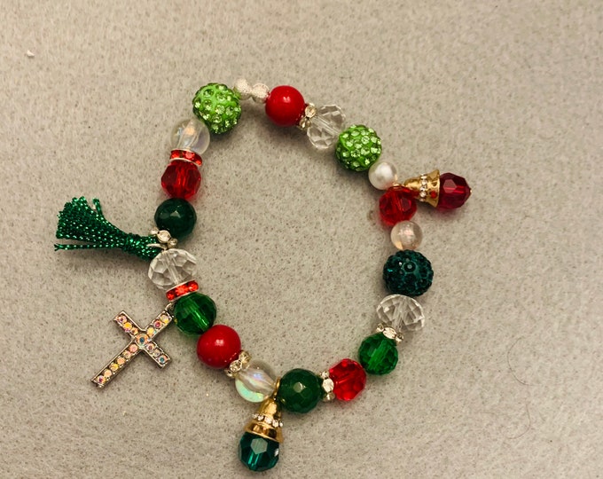 Christmas/Holiday Beaded/Charm Bracelet