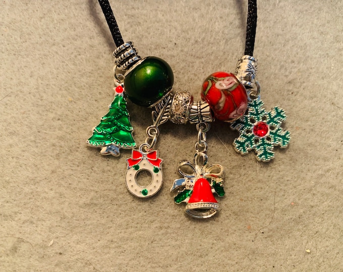 Christmas/Holiday Charm Bracelet