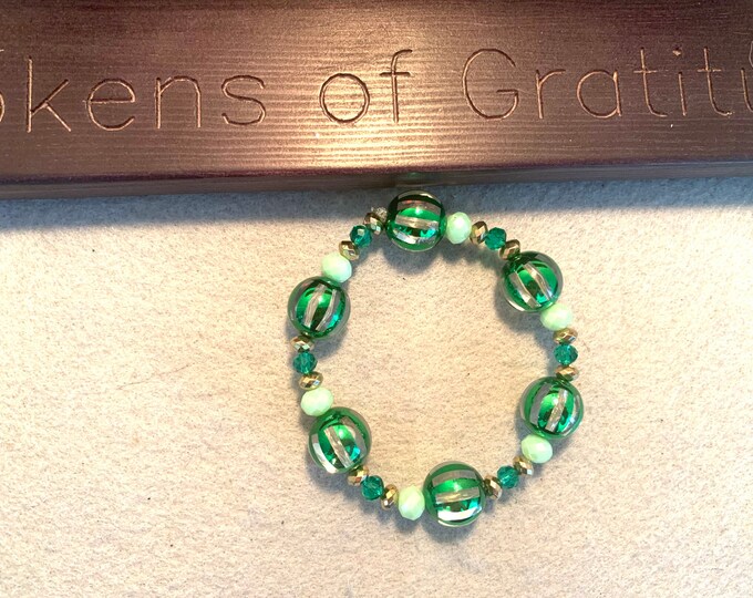 Green Ornament Christmas/ Holiday Stretch Bracelet