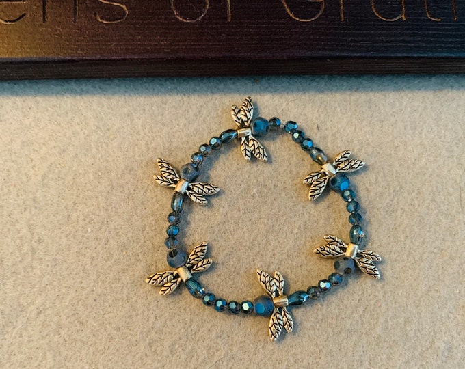 Dragonfly beaded stretch bracelet