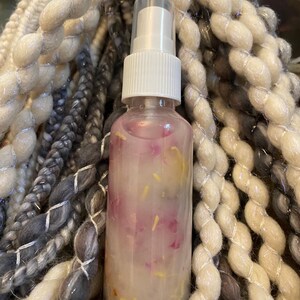 Dreadlock refresher spray