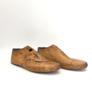Antique / old early 20the Century  English shoe lasts - Home deco original early 20the Century..