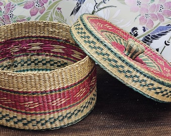 Vintage Handwoven Lidded Basket Red & Green - Boho Storage Box Round Woven Trinket Basket Natural Fiber 6.5” Diameter Decorative Organizer
