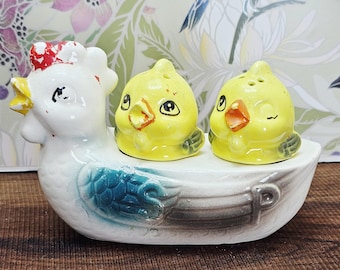 Vintage Hen & Chicks Salt and Pepper Shakers - Figural Shakers - White Hen Holder Yellow Chick Shakers - Made in Japan - 3 Piece Set