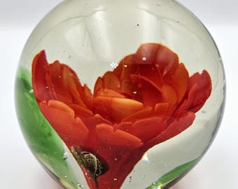 Vintage Orb Paperweight - Red Trumpet Flowers w/ Green Leaves Glass Controlled Bubbles Art Inside - Encased in Light Green - 4" Diameter
