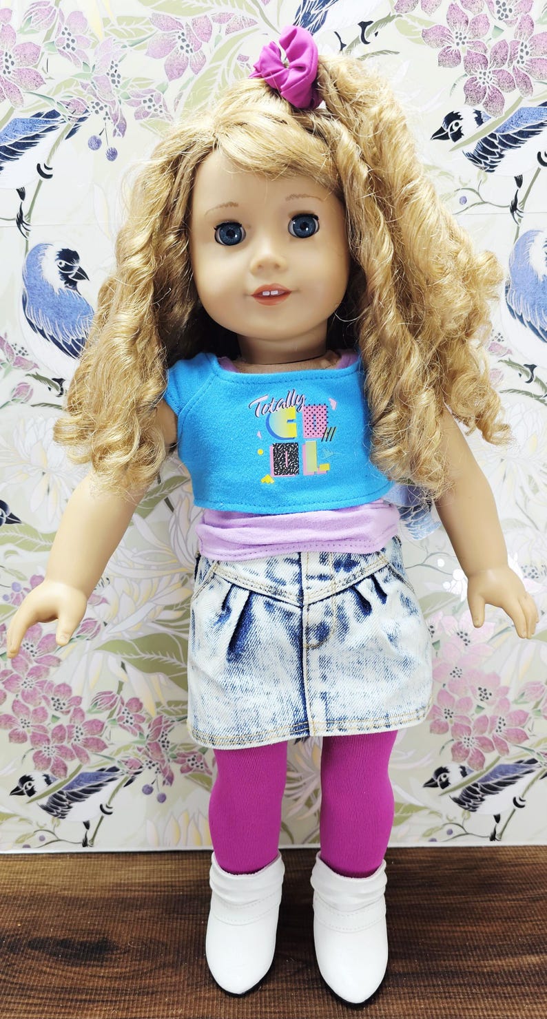 American Girl Courtney Moore Doll - 1980s Era - Clothes & Accessories - Care Bears Boom Box Mix Tape Halloween Pac-Man Lunch Box bild 3