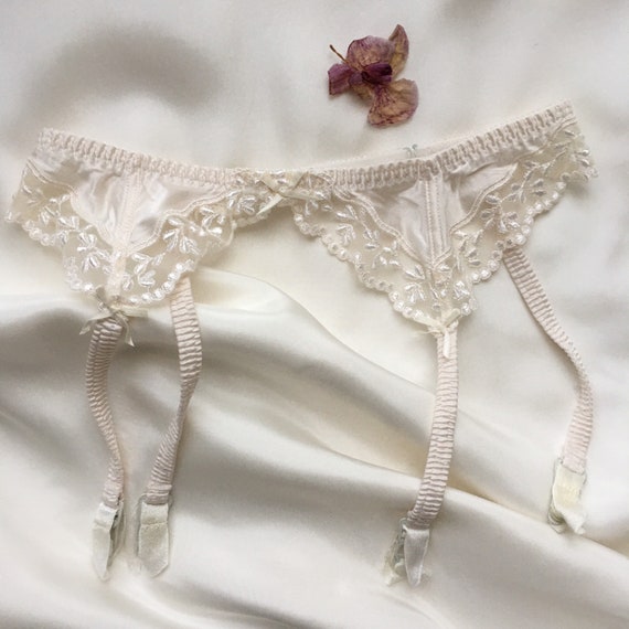 Silky French Vintage Garter Belt