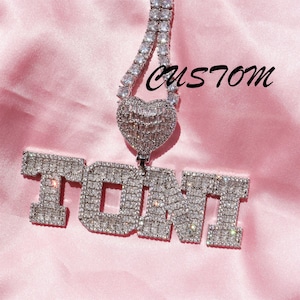 Collar de nombre personalizado de diamantes cuadrados helados, cadena de cartas de baguette, gargantilla de placa de identificación personalizada con cadena de tenis, regalos personalizados para ella
