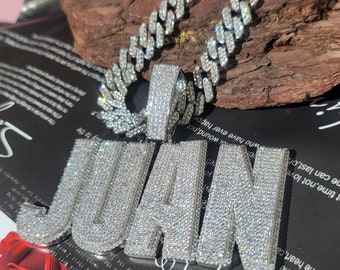 Pendentif grand nom personnalisé Iced Out avec chaîne à maillons cubains de 12 mm, collier prénom personnalisé, chaîne personnalisée, bijoux hip-hop, cadeaux d'anniversaire personnalisés