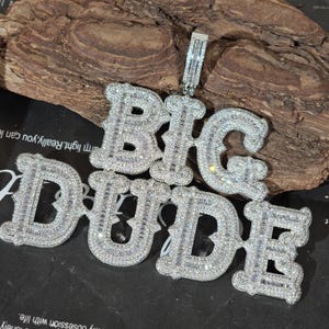 Collar personalizado de hip hop con letra baguette grande, colgante con nombre personalizado y cadena de cuerda, joyería con acabado brillante, collar personalizado, regalo de graduación o cumpleaños.