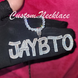 Eisige personalisierte Namenskette: Baguette Buchstabe, Tenniskette, Abschlussball Schmuck