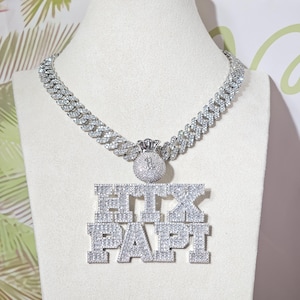 Colar personalizado com nome e letra do time do colégio, corrente cubana de 12 mm, pingentes com detalhes em gelo, joia de colar personalizada, presentes de festa de aniversário para ele