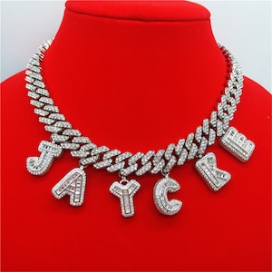 Enlace cubano personalizado Nombre de letra inicial Gargantilla,Collar de nombre personalizado,Collar de nombre personalizado,Collar de carta baguette,Regalo de cumpleaños