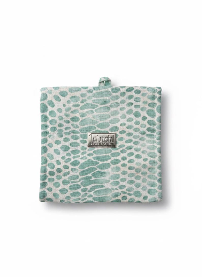 Pillfold XL Oversized Stylish Pill Organizer Pale green snakeskin