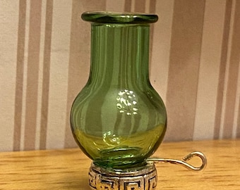 Miniature oil lamp/lantern in 1:12 Dollhouse scale