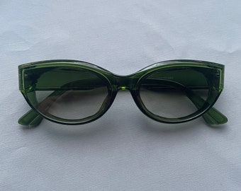 Green Cat Eye Sunglasses |  Vintage Sunglasses | Retro Edgy Inspired | Hollywood Glamour | Dark Green | Moss Green| Khaki Y2K 2000s