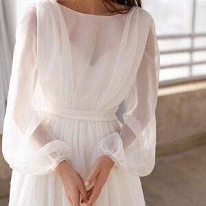 Long Sleeve Organza Wedding Dress 