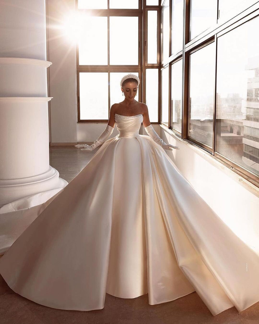 Ivory Satin Wedding Dress With ...