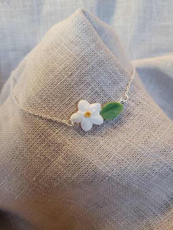 Filipiniana Jewelry Sampaguita with Leaf Necklace