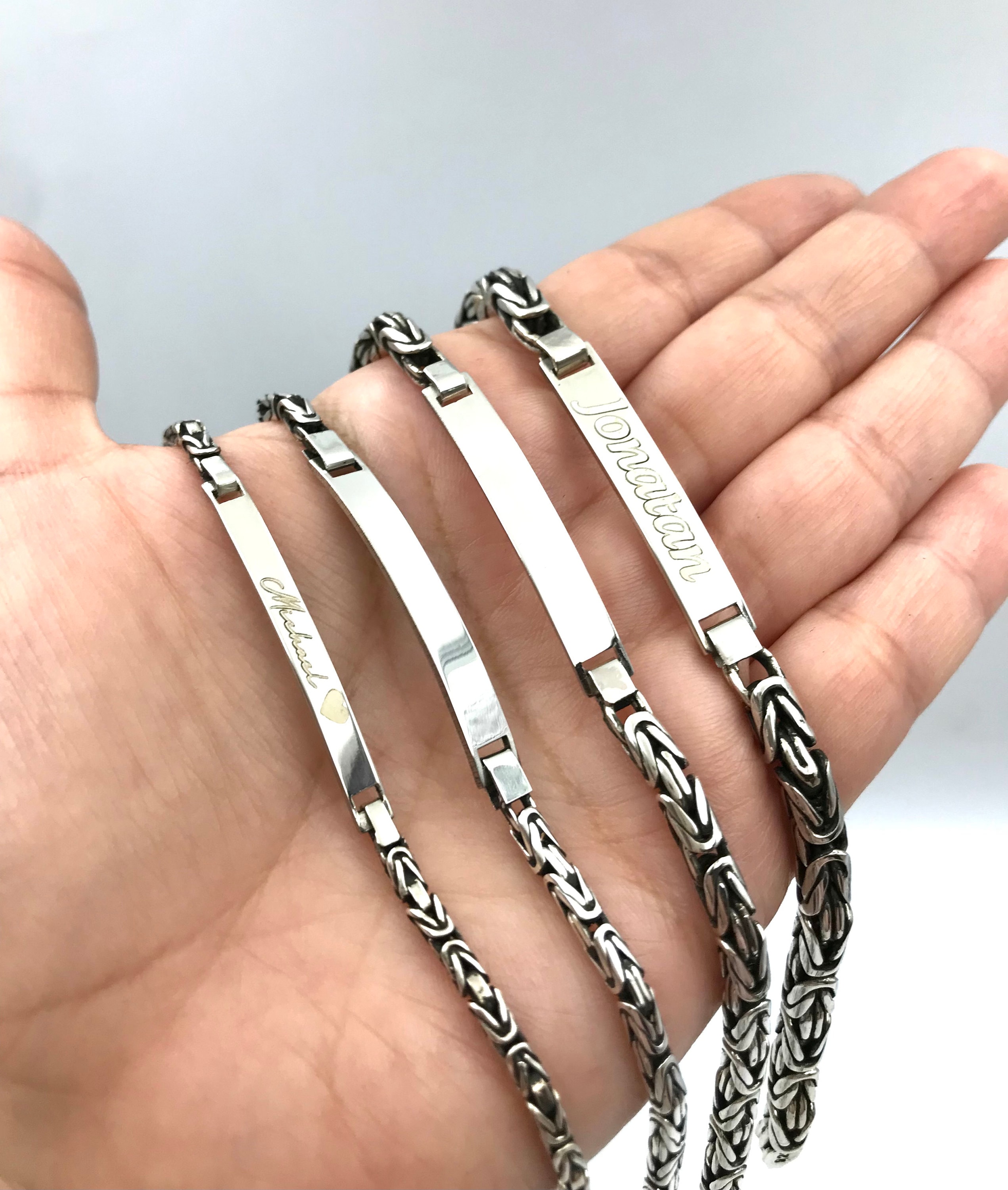 Personalized 8 Flat Marina ID Bracelet With 6mm Chain 