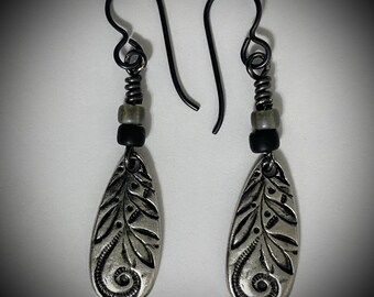 Fauna Earrings | Dangle Earrings | Pewter Teardrop | Niobium Wires | Matubo beads | Earrings | Pierced Earrings