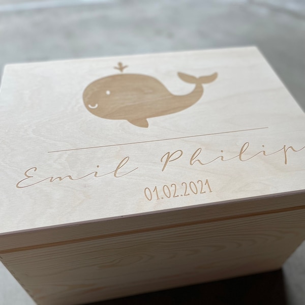 personalisierte Holz Erinnerungskiste - Wal