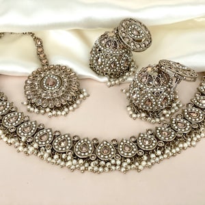 Indian Jewelry Gold Polki Choker Gold Jhumkas Gold Tikka Oversized Gold Tikka Sangeet Jewellery Pakistani Jewellery