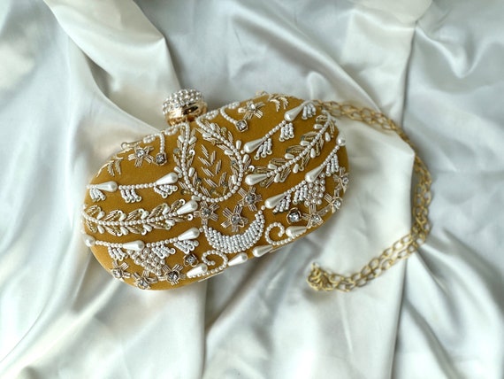 Red Potli Bag - Wedding Purse & Handbag for Indian Bride | Potli bags,  Bridal handbags, Bridal purse