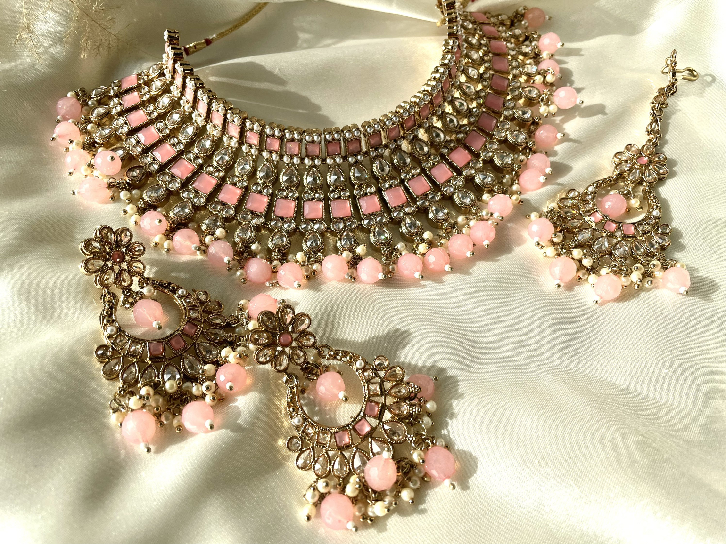Baby pink necklace best sale set