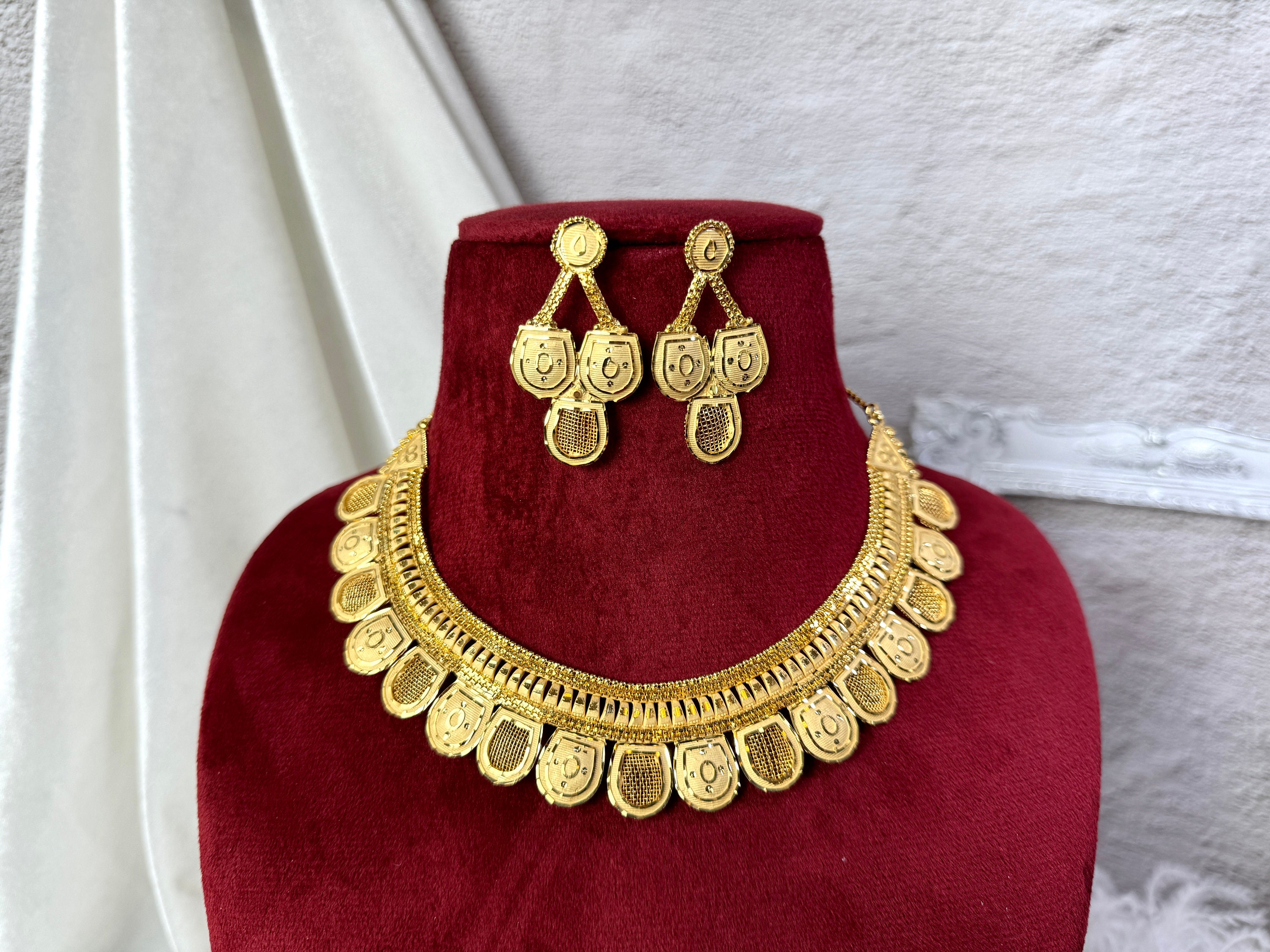 24 Carat Gold Plated Indian Choker Set: Punjabi Bridal Jewelry