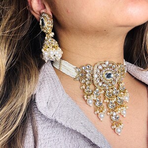 Indian Kundan Choker Set: Pearl Jhumkas & Tikka image 3
