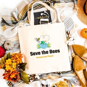 Save the Bees Tote Bag, Aesthetic Farmer&#39;s Market Bag for Bee Lover, Farmer&#39;s Market Reusable Tote Bag, Bee Gift for Women