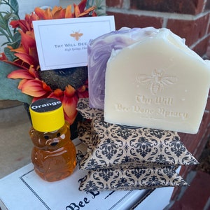 Happy Birthday Gift Box, Bee Birthday Box, Bee Gift for Women, Bee Lover Birthday