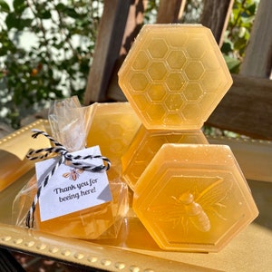 Honey Bee Soap Favors, Bee Party Favors, Honeycomb Bee Theme Soap, Honey Bee Shower, Meant to Bee, Baby to Bee