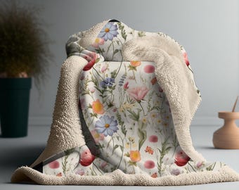 Wildflower Sherpa Blanket, Honeybee Floral Bed Blanket, Plush Nursery Blanket for Baby to Bee, Wild Flower Throw