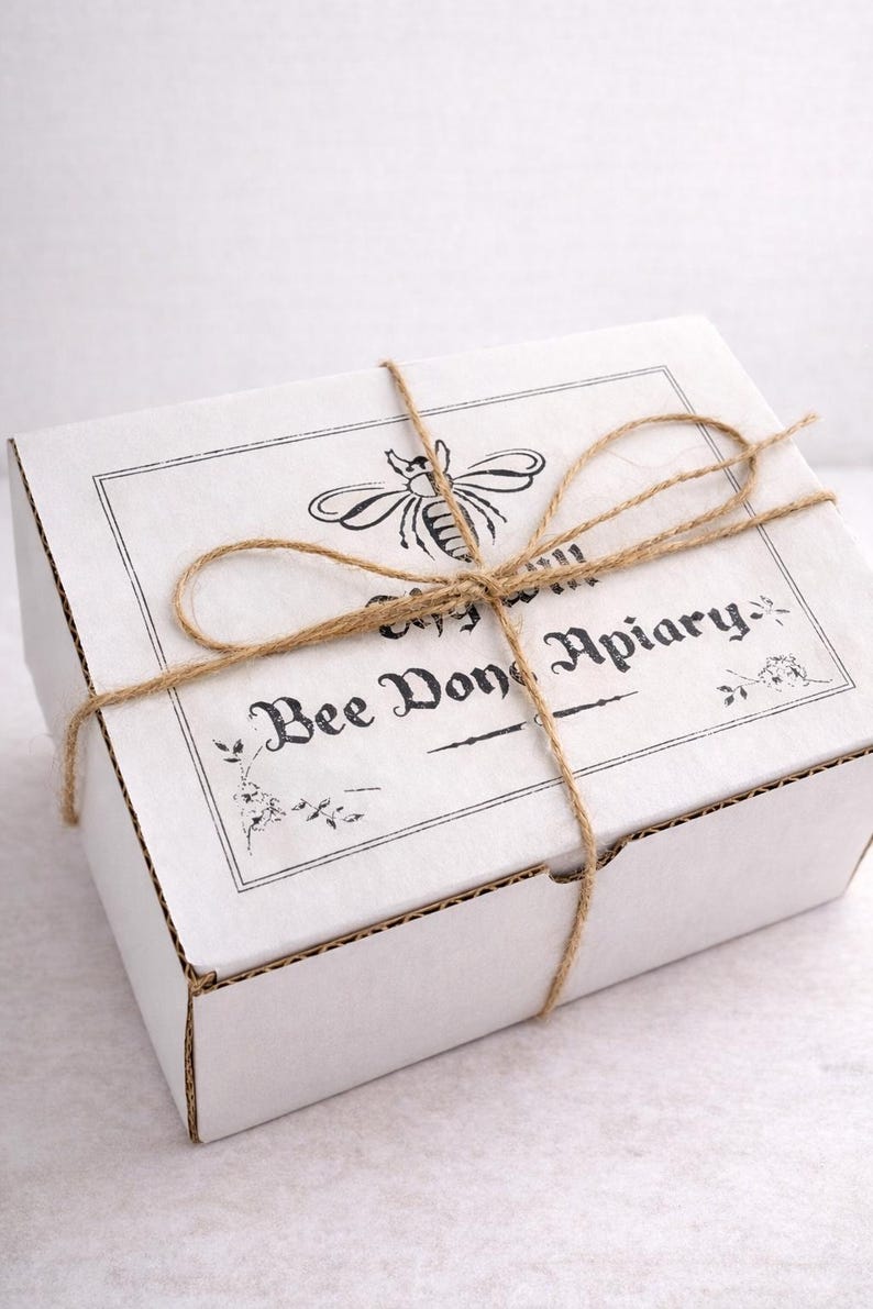 Welcome Home Gift Box with Raw Pure Honey, Beeswax Candle and Soap Gift Set, New Home Housewarming Gift, Bee Gift Box, Client Corporate Gift bild 20