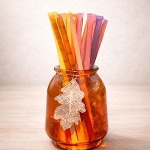 25 Flavored Honey Sticks, Assorted Fruity Honey Straws, Bee Party Favors, Edible Favors, Tea Lover Gift, Healthy Sweet Snacks